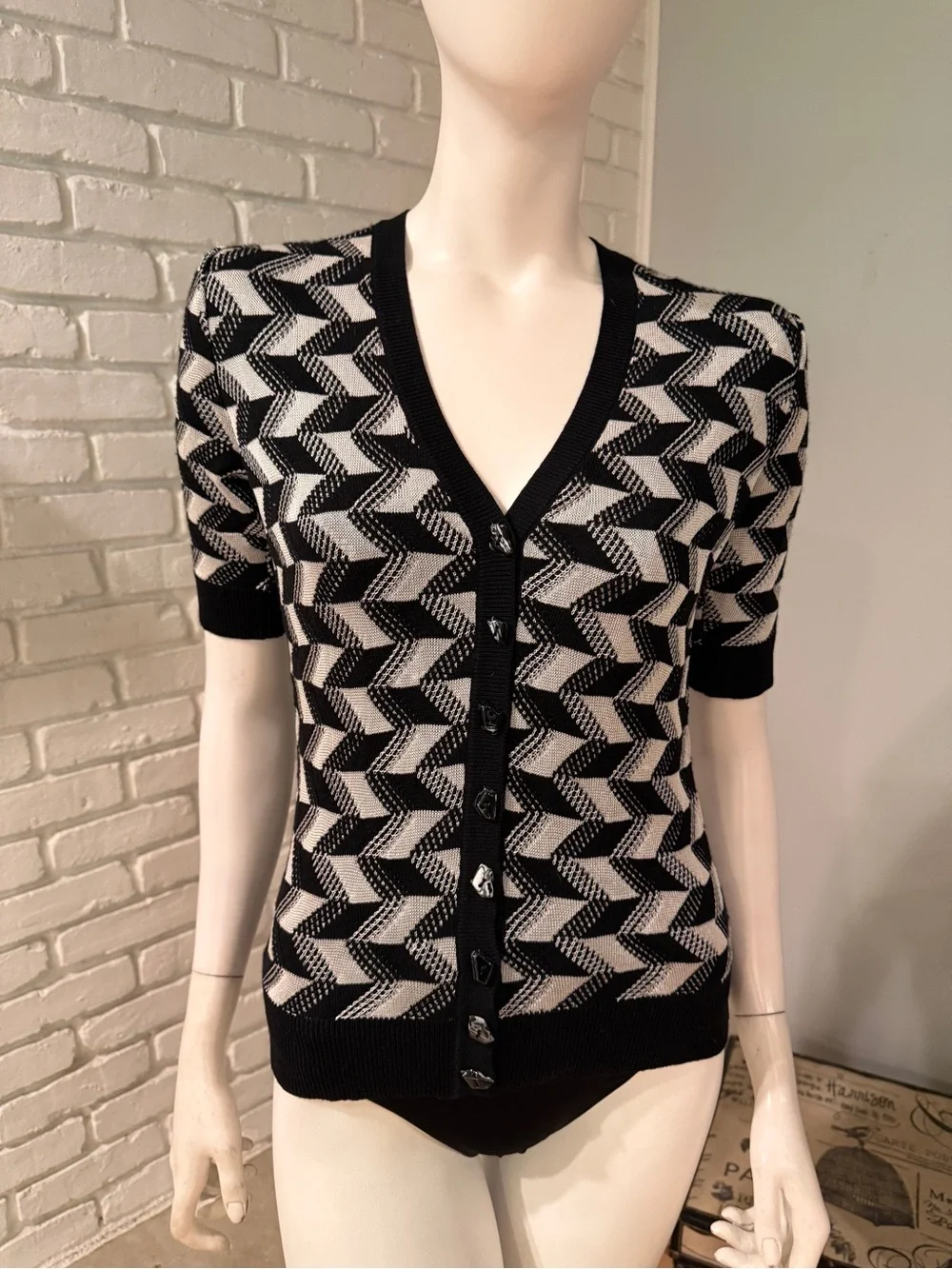 Missoni Black & Cream Chevron Knit Button Front Cardigan Top IT 42 / US 6